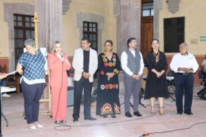 DIPUTADA FEDERAL PAULINA AGUADO Y LA UAQ RECAUDAN FONDOS EN SUBASTA