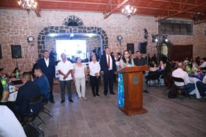 EL MUNICIPIO DE EZEQUIEL MONTES, CELEBRA A LAS Y LOS MAESTROS.
