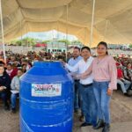ENTREGA MIGUEL MARTÍNEZ 815 CISTERNAS A HABITANTES DE SIETE COMUNIDADES DE PATHÉ