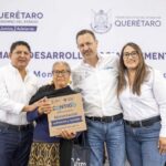 ENTREGA MAURICIO KURI APOYOS DEL PROGRAMA DE DESARROLLO SOCIAL ALIMENTARIO Y TARJETAS DE SEGURO DE VIDA E INCAPACIDAD