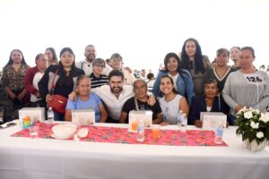 PARTICIPA AGUSTÍN DORANTES EN FESTEJO DEL DÍA DE LAS MADRES EN EL MARQUÉS