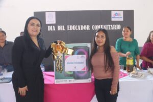 FESTEJO EN HONOR A LOS EDUCADORES COMUNITARIOS DE PEÑAMILLER.