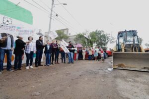 INICIA EL PRESIDENTE MUNICIPAL DE PEDRO ESCOBEDO OBRAS DE REHABILITACIÓN VIAL, EMPEDRADO Y RECONSTRUCCIÓN DE PUENTE