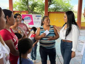 CONTINÚA GIRA DE ENTREGA DEL PROGRAMA DE AYUDA SOCIAL «VALES POR UN FUTURO MEJOR» EN PEÑAMILLER