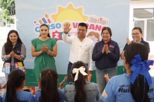 JAIRO MORALES VISITA CON ENTUSIASMO LOS CURSOS DE VERANO EN CEJA DE BRAVO, HUIMILPAN
