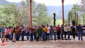 REALIZA FERNANDO SÁNCHEZ GIL ENTREGA DE MATERIAL PARA HUERTOS DE TRASPATIO EN EL POCITO, ARROYO SECO