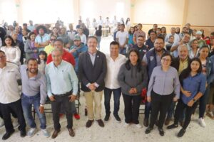 111 FAMILIA DE SAN ANTONIO LA GALERA, HUIMILPAN, FIRMAN ESCRITURAS PARA DAR CERTEZA JURÍDICA A SU PATRIMONIO