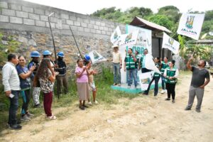 MÁS LUZ Y SEGURIDAD PARA LAS FAMILIAS DE ARROYO DE LAS CAÑAS EN JALPAN