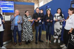 CHEPE GUERRERO INAUGURA SALA DE LACTANCIA EN APOYO A LAS MAMÁS DEL CAM