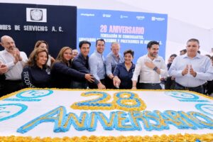 CELEBRA FELIFER MACÍAS EL 28 ANIVERSARIO DE LA FECOPSE