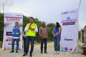 JAIRO MORALES ENTREGA OBRA DE URBANIZACIÓN EN EL GARRUÑAL, HUIMILPAN