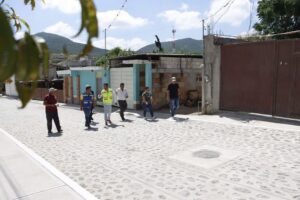 EL PRESIDENTE MUNICIPAL DE HUIMILPAN SUPERVISA AVANCES DE OBRAS EN COMUNIDADES