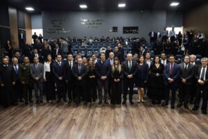ENCABEZA FELIFER MACÍAS CIERRE DE ACTIVIDADES DEL CONSEJO DIRECTIVO DEL COLEGIO DE ABOGADOS LITIGANTES