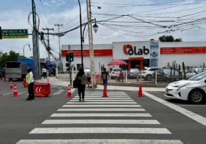 INICIA PILOTAJE VIAL EN EL CRUCE DE BERNARDO QUINTANA Y CALZADA DE LOS ARCOS
