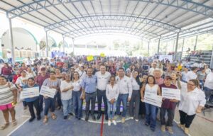 ENTREGA GOBERNADOR APOYOS SOCIALES A COMUNIDADES INDÍGENAS DE JALPAN DE SERRA