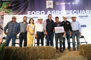 ENTREGA SEDEA APOYOS A PRODUCTORES DE COLÓN