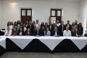 SE REÚNE LILIANA SAN MARTÍN CON INDUSTRIALES SAN JUAN DEL RÍO