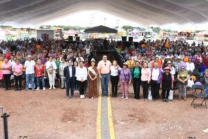 DIF MUNICIPAL COLÓN ENTREGA DESPENSAS A ADULTOS MAYORES DEL MUNICIPIO.