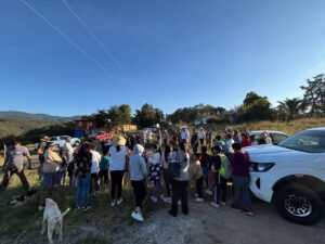 ÓSCAR PÉREZ, CERCANO A SU GENTE EN LA PINI, AMEALCO