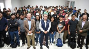 FOMENTAN SALUD MENTAL Y NUTRICIÓN EN VIVE UTEQ 2025