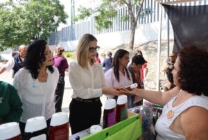 INAUGURA CAR HERRERA EL MERCADO DE EMPRENDEDORAS 2025
