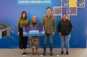 RODRIGO MONSALVO FORTALECE EL BIENESTAR FAMILIAR CON ENTREGA DE 500 ESTUFAS ECOLÓGICAS