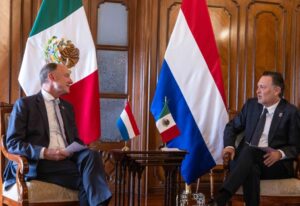 RECIBE MAURICIO KURI AL EMBAJADOR DEL REINO DE LOS PAÍSES BAJOS EN MÉXICO