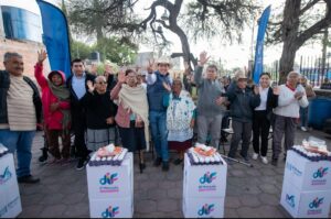 RODRIGO MONSALVO REFUERZA EL APOYO ALIMENTARIO CON CINCO MIL DESPENSAS PARA ADULTOS MAYORES EN EL MARQUÉS