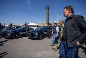 REALIZA GOBERNADOR PASE DE REVISTA A CORPORACIONES PARA SEGURIDAD DE LA FERIA INTERNACIONAL GANADERA QUERÉTARO 2025