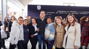 CHEPE GUERRERO ENTREGA CONSTRUCCIÓN DE CANCHA Y AULA EN LA ESCUELA PRIMARIA «18 DE AGOSTO»