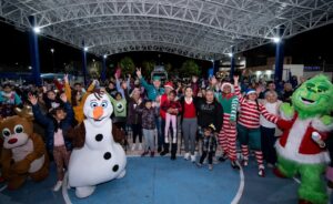 RODRIGO MONSALVO ENCABEZA FESTIVAL NAVIDEÑO DEL SMDIF EN LOS HÉROES