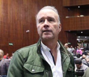 PRESENTA MARIO CALZADA LEY TALENTO