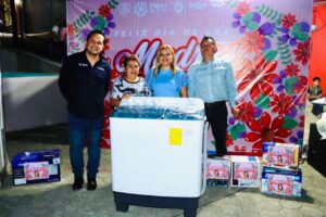 FESTEJAN DIF MUNICIPAL Y GOBIERNO DE PINAL DE AMOLES A LA NIÑEZ Y A LAS MADRES DE SAN PEDRO ESCANELA.