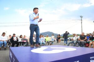 ATIENDE MUNICIPIO DE HUIMILPAN 100 SOLICITUDES DE APOYO PARA ALMACENAMIENTO DE AGUA