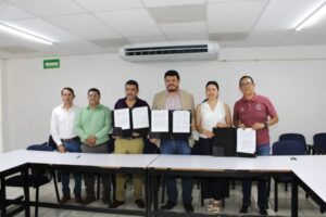 SAN JOAQUÍN FIRMA CONVENIO DE COLABORACIÓN CON LA UAQ