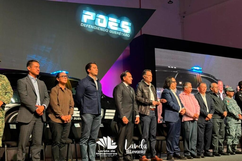 YUNI BENÍTEZ ACOMPAÑA AL GOBERNADOR MAURICIO KURI EN EL FORTALECIMIENTO DE LA SEGURIDAD ESTATAL CON ENTREGA DE NUEVAS PATRULLAS