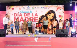 REALIZAN FESTEJO DEL DÍA DE LAS MADRES EN JALPAN