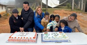 CONTINÚAN LOS FESTEJOS PARA NIÑOS Y MADRES EN PINAL DE AMOLES.