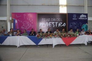 FESTEJO CON MOTIVO DEL DÍA DEL MAESTRO EN PEÑAMILLER