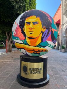 MUNICIPIO DE QUERÉTARO PRESENTA LA EXPOSICIÓN “QUERÉTARO: LA CAPITAL DE LA CULTURA FÚTBOLERA ” EN EL CENTRO HISTÓRICO