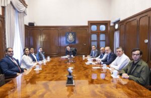ACUERDAN GOBERNADOR Y CFE TRABAJO CONJUNTO PARA ATENDER LAS NECESIDADES DE LA POBLACIÓN