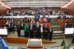 FELICITO A LA COMISIÓN ECONÓMICA PARA AMÉRICA LATINA Y EL CARIBE (CEPAL)