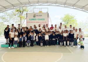 ENCABEZA RUBÉN HERNÁNDEZ EL LUNES CÍVICO EN LA PRIMARIA “LEONA VICARIO” Y EL PREESCOLAR “NIÑOS HÉROES” DE OJO DE AGUA DE LINDERO