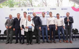CHEPE GUERRERO Y MAURICIO HERBERT ENCABEZAN LA ENTREGA DE MÁS DE 450 TÍTULOS DE PROPIEDAD A FAMILIAS DE LA ZONA METROPOLITANA