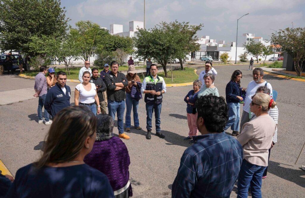 CHEPE GUERRERO SUPERVISA COLONIAS CON INCIDENCIAS POR LAS FUERTES LLUVIAS