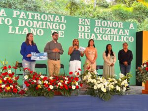 INAUGURA LUPITA RAMÍREZ LAS FIESTAS TRADICIONALES DE EL LLANO DE HUAXQUILICO