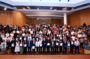 ENCABEZA MARCO DEL PRETE ENTREGA DE LICENCIAS A TÉCNICOS AERONÁUTICOS