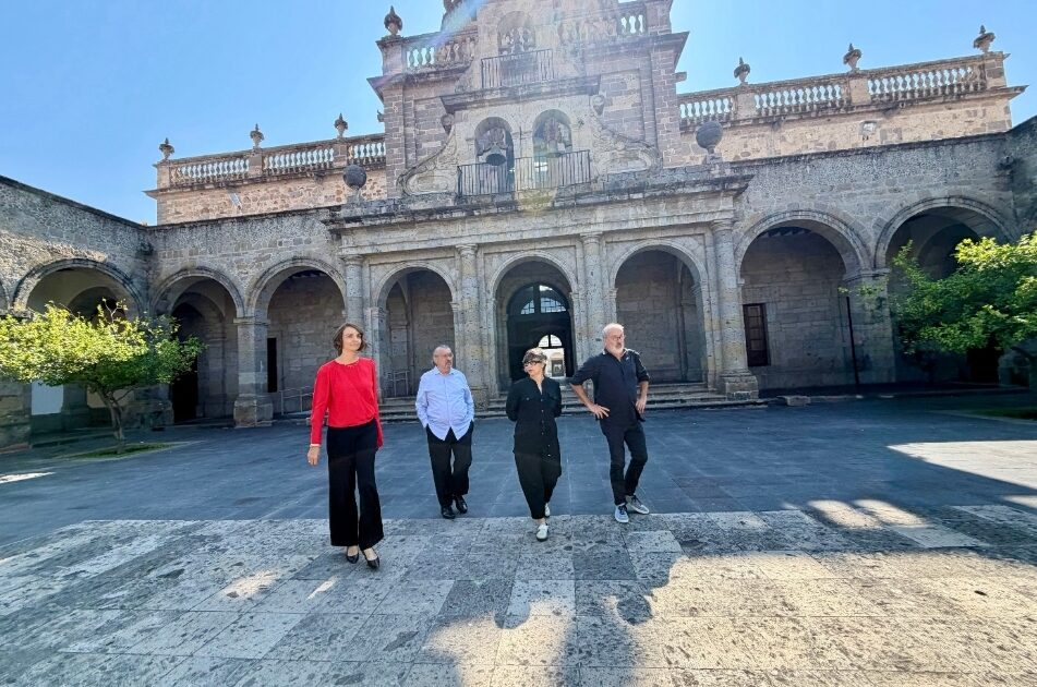 AFINA LÓPEZ BIRLAIN DETALLES PARA EXPOSICIÓN DE SANTIAGO CARBONELL EN JALISCO
